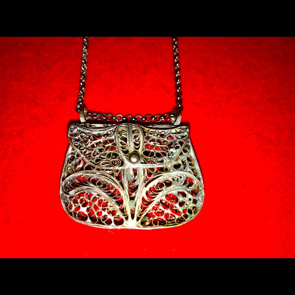 Vintage silver filigree handbag necklace